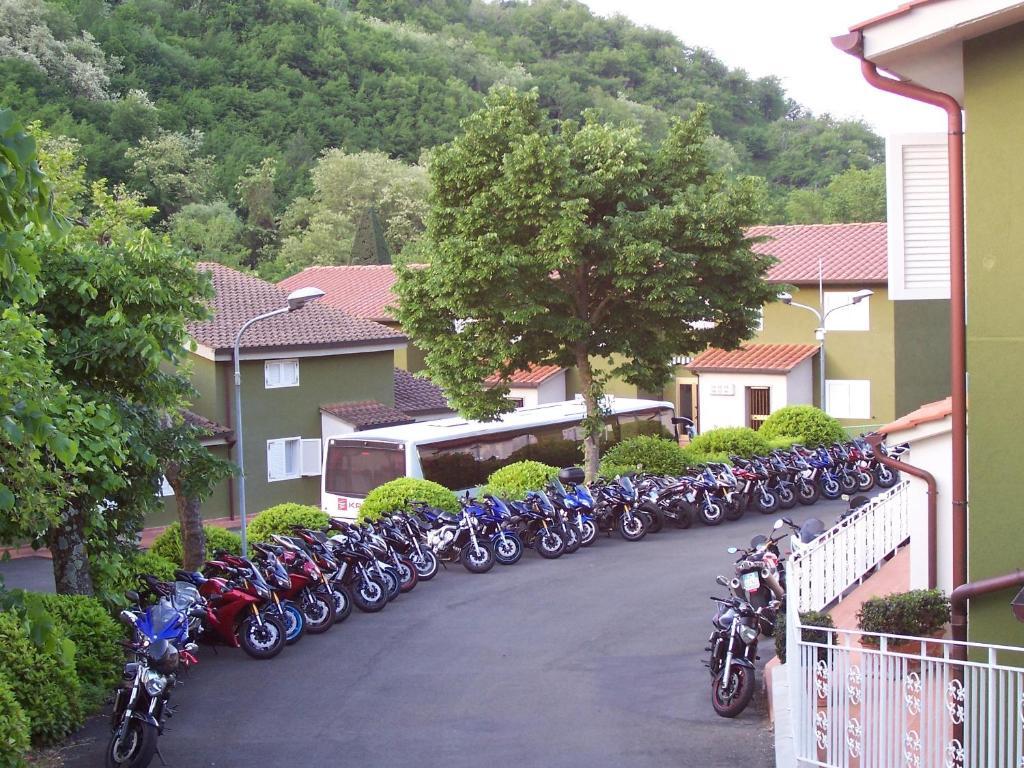 Hotel Marrani Ronta Exterior photo